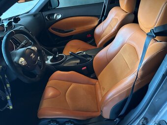 Nissan 370z - 6
