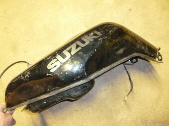 Suzuki GSX-R 1100 W. Nádrž. rok 1993 - 6