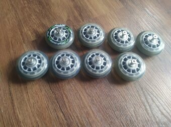 Kolečka na inline brusle 70mm 8 ks - 6