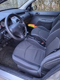 Prodám Peugeot 206, LPG, 1,4 Hatchback - 6