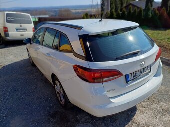 Opel Astra 1.6 CDTI 2018 - 6