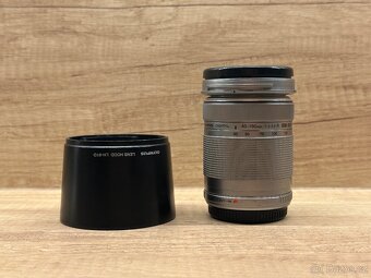 Olympus OM-D E-M10 Mark III - 6