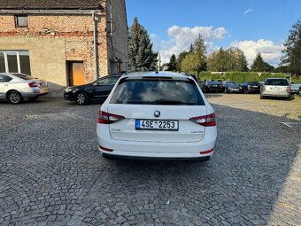 Pronájem Škoda Superb 2.0 TDi, 110 kW, taxi, BOLT, UBER - 6