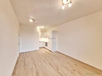 Pronájem 1+kk 31m2 + sklep 2m2  nezař. novostavba 4patro výt - 6