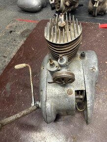 Predám MOTOR MANET 90 dvoupist, kompletný - 6