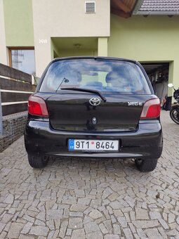 Toyota Yaris 1.0 50kw STK 3/27 klima - 6
