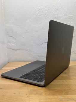 MacBook Pro 13" 2017 /8GB RAM/Intel i5/256GB SSD/ Záruka - 6