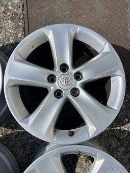 alu kola Toyota RAV4 R17 ET45 rozteč 5x114.3 - 6