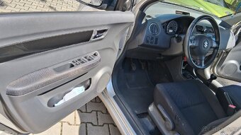 Suzuki Swift 1.3 BENZIN - 6
