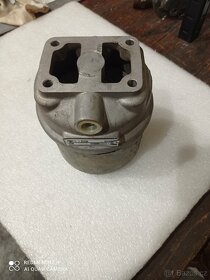 Un-053 čerpadlo - 6