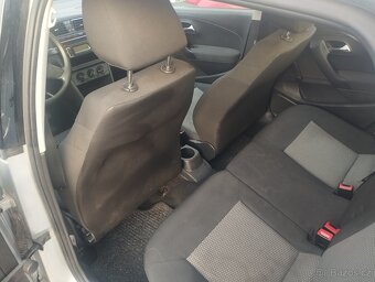 Prodám Volkswagen Polo 1.2 HTP, 51 kw, rok 2010, 5 míst, 4 d - 6