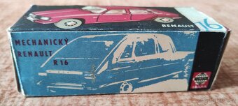 Staré autíčko na setrvačník - Renault - 6
