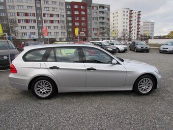 BMW 318i 95kW kombi, Serviska, nová STK, ALU kola - 6