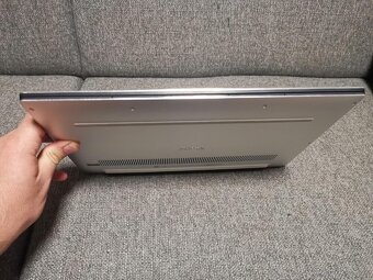 Dell XPS 13 9370 i5 8GB RAM 256GB SSD - 6
