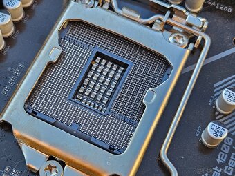 GIGABYTE Z590 UD - nefunkční. - 6