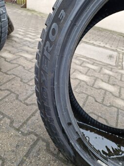 235 40 r 19 Dunlop zimni - 6