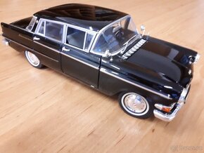 Opel Kapitan P2 1959 1:18 REVELL - 6