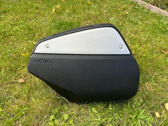 Originální boční kufry na Suzuki dl 1050 v stom - 6