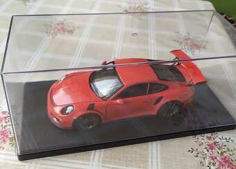 Model Porsche 911 GT3 RS  1:24 Tatra 613 1:24 - 6