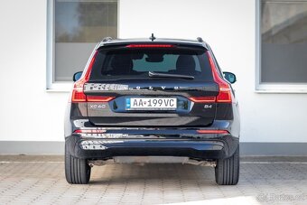 Volvo XC60 2.0 B4 mHEV Core, 145kW, 2023 - 6