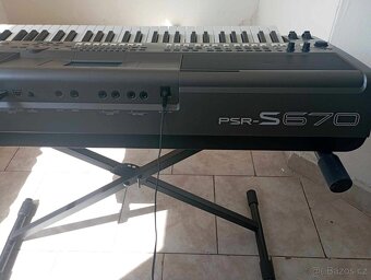 YAMAHA PSR S 670 - 6