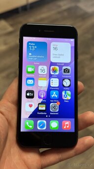 iPhone SE 2020 128Gb - 6