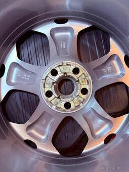Originální kola Ford Y 8x18" ET55 5x108 po renovaci - 6