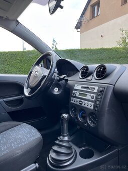 Ford fiesta 1.3 r.2005 - 6