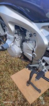 Yamaha FZS 600 Fazer - 6