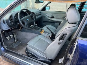 BMW E36 318is Coupe M44B19 MontrealBlau - 6