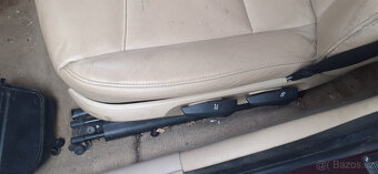 BMW e91 - Kožený vyhřívaný interiér - 6