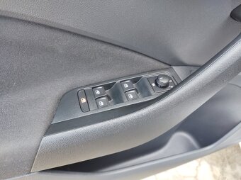 ŠKODA Scala 1.0TSI 81kw CLEVER ČR 9/2021 - 6
