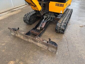 Pásový minibagr JCB 19 C-1 - 6