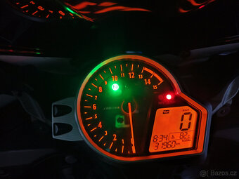 Honda CBR1000RR Fireblade, najeto 32 tkm - 6