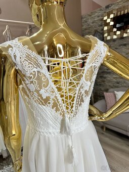 Svatební šaty vel. 40-42 - 6