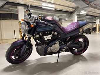 Yamaha MT-01 - 6
