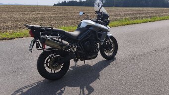 Triumph Tiger 800 XRX - 6