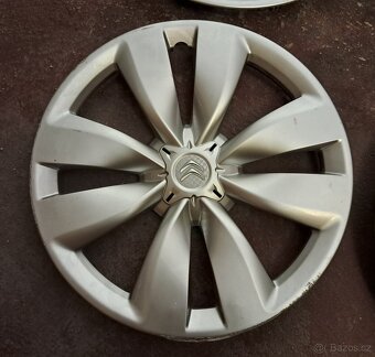 4 kusy poklice Citroen 15" - 6