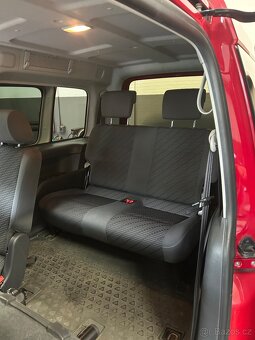 VW Caddy Maxi CNG 7míst, 2.0, klimatizace, Bluetooth, servis - 6