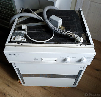 Myčka nádobí Miele G 662 SCi - 6