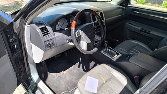 Prodám Chrysler 300C 3,0 CRD - 6