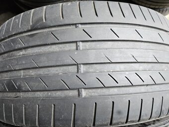 245/35R20 - 6