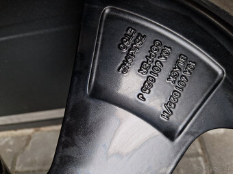 5x112 r19 kola vw id3 disky alu 19 volkswagen ID3 215 50 - 6