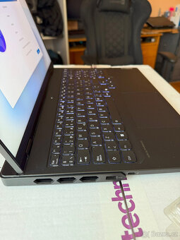 Lenovo Legion Pro 7 16IRX9H Eclipse Black - 6