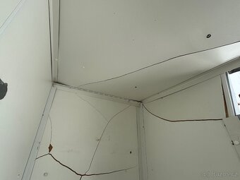 Obytný kontejner 6x3x2.8M / R.V. 2016 / Nabouraný bok - 6