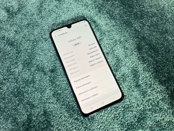 Samsung Galaxy A40 - 6