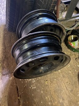 Pneu plecháče 195/65 r15 - 6