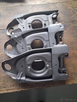 Přední náprava - díly Renault 8 - 6