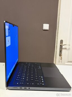 MacBook Pro M4 2024/16GB RAM/M4/512GB SSD/Záruka - 6