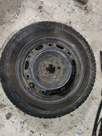 Zimní pneu 185/60r14 - 6